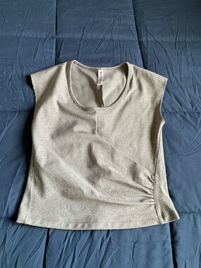 Athleta Sleeveless Athletic Top Size Extra Small